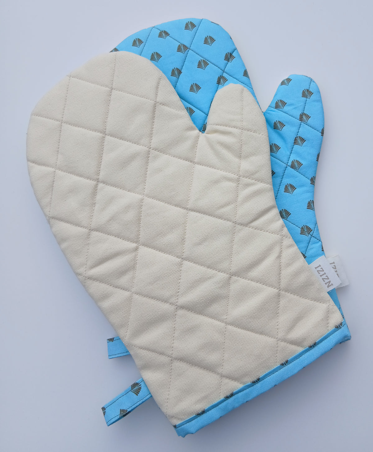 Amanzi Oven Mitts