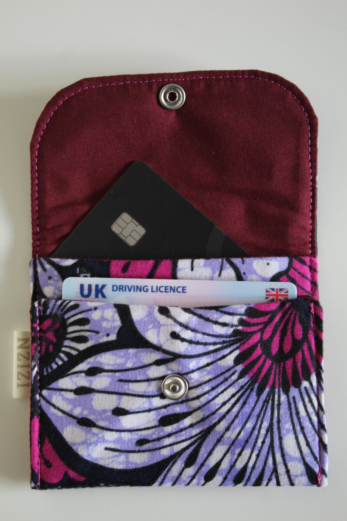 Ivhu 2-Pocket Card Holder